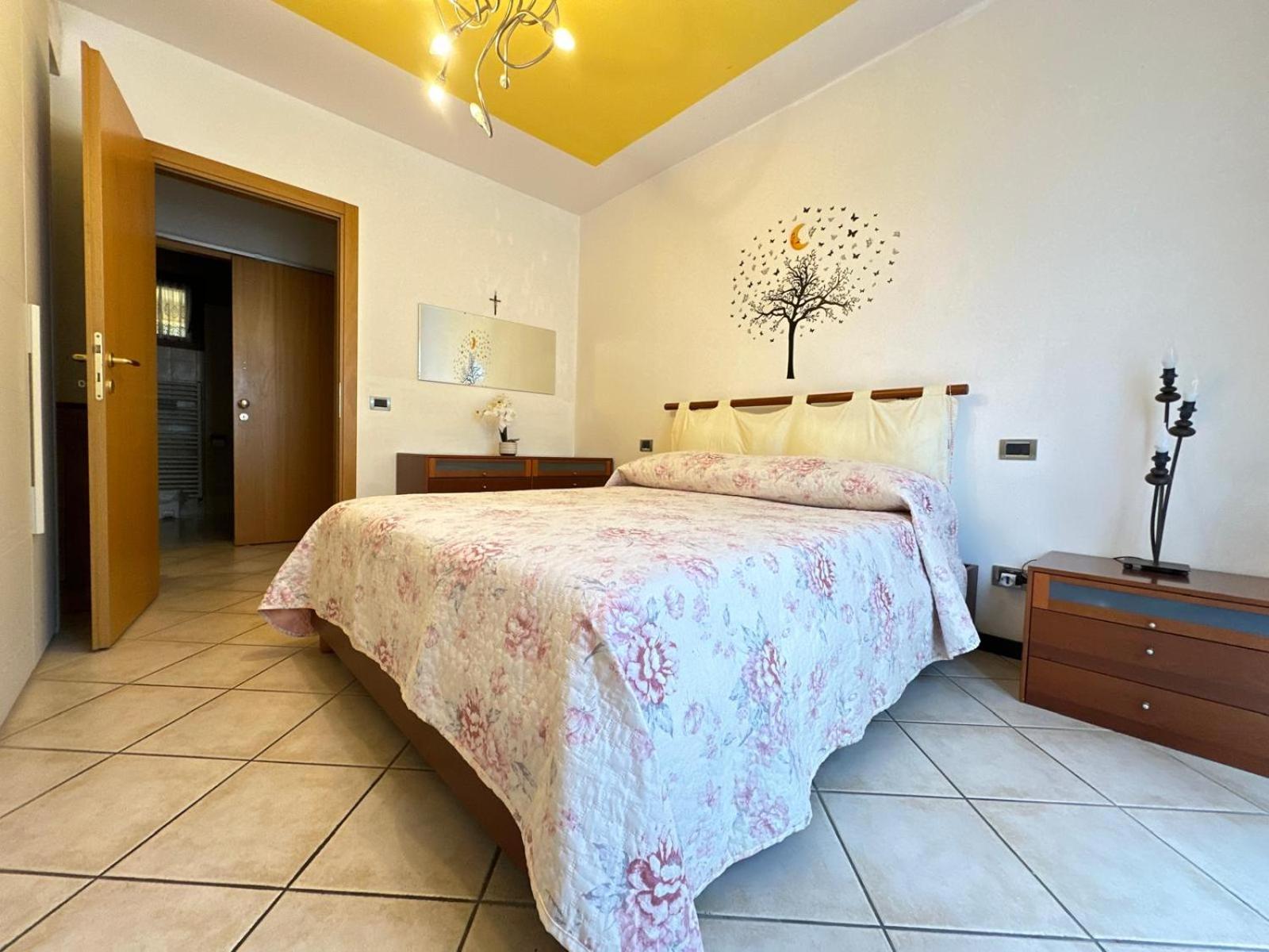 Holiday-Home-Desenzano Desenzano del Garda Esterno foto
